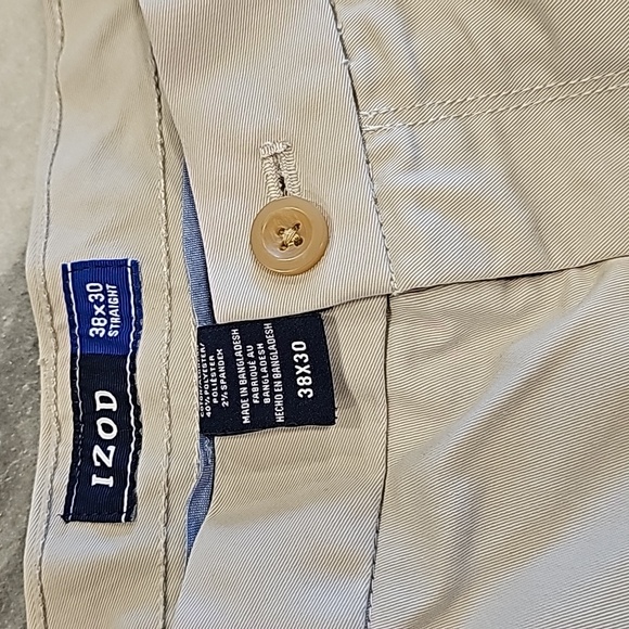 Izod Other - Izod 38x30 Sand Chinos Pockets GorpCore Casual Comfort Coastal Beach